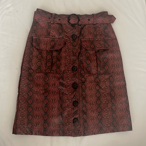Urban Outfitters Finley Faux Snakeskin Button Front Skirt Size Small - Picture 3 of 9